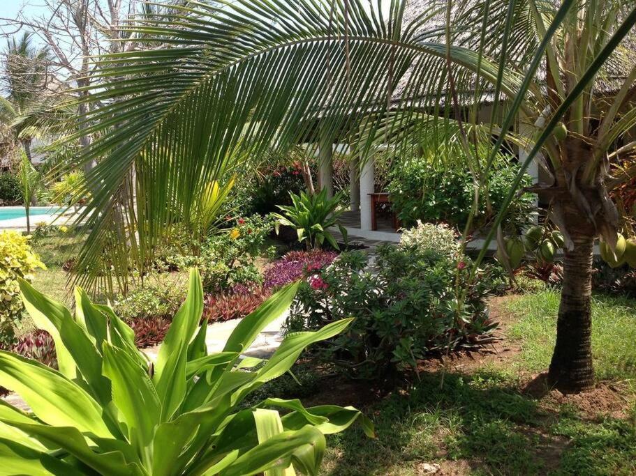 Апартаменти Luxury Simba House In Watamu ☆☆☆☆☆ Екстер'єр фото